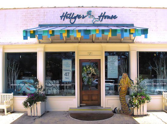 Hillyer House