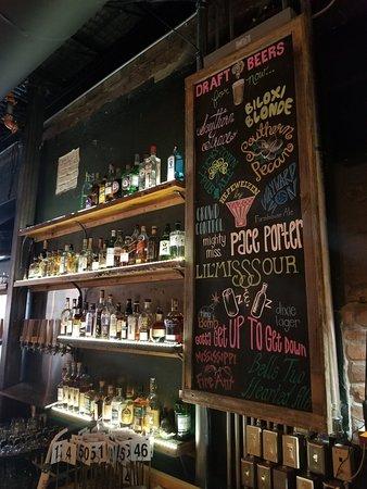 Cottonwood Public House