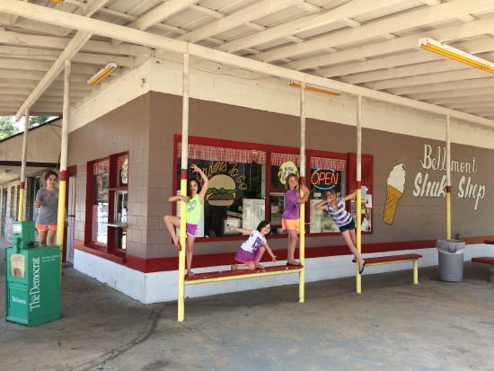 The Bellemont Shake Shop